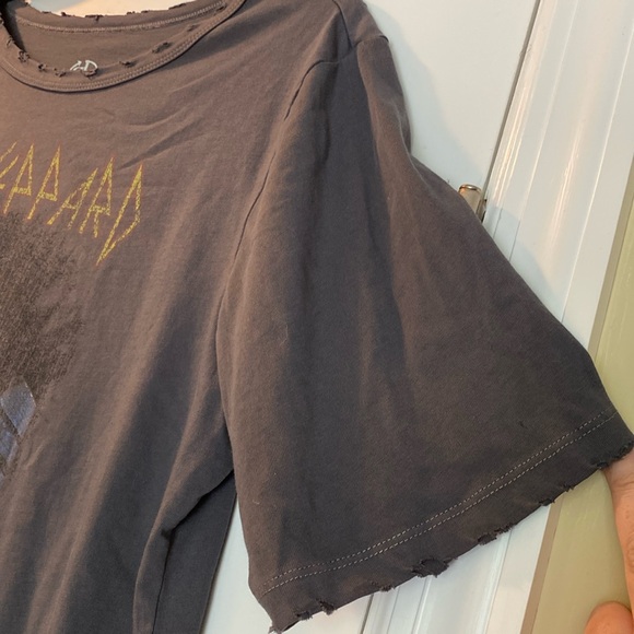 Recycled Karma 💯 Cotton Distressed Longer Sleeves Look Def Leppard Logo Tee New - Picture 6 of 16